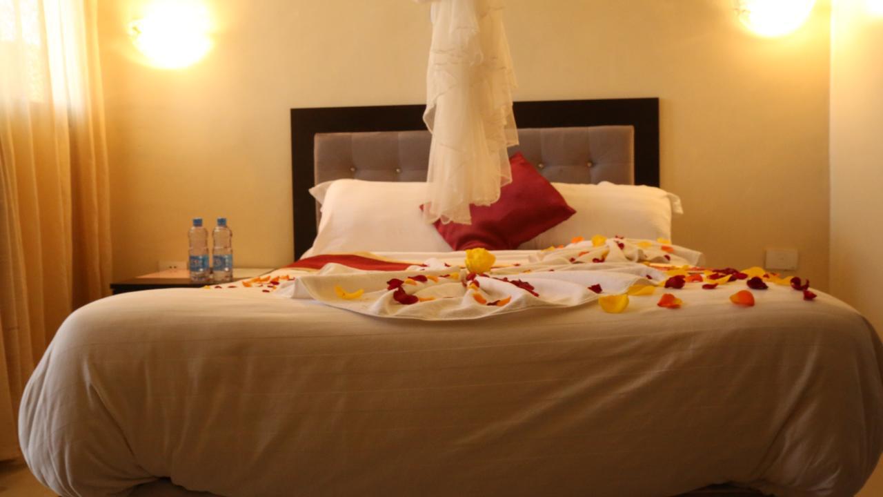 Lakemark Hotel And Tour Service Bahir Dar Exterior foto