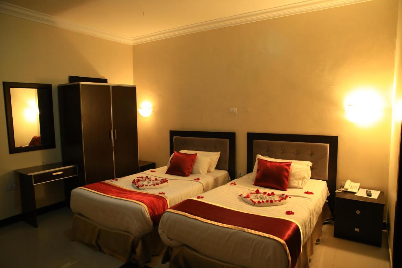 Lakemark Hotel And Tour Service Bahir Dar Exterior foto