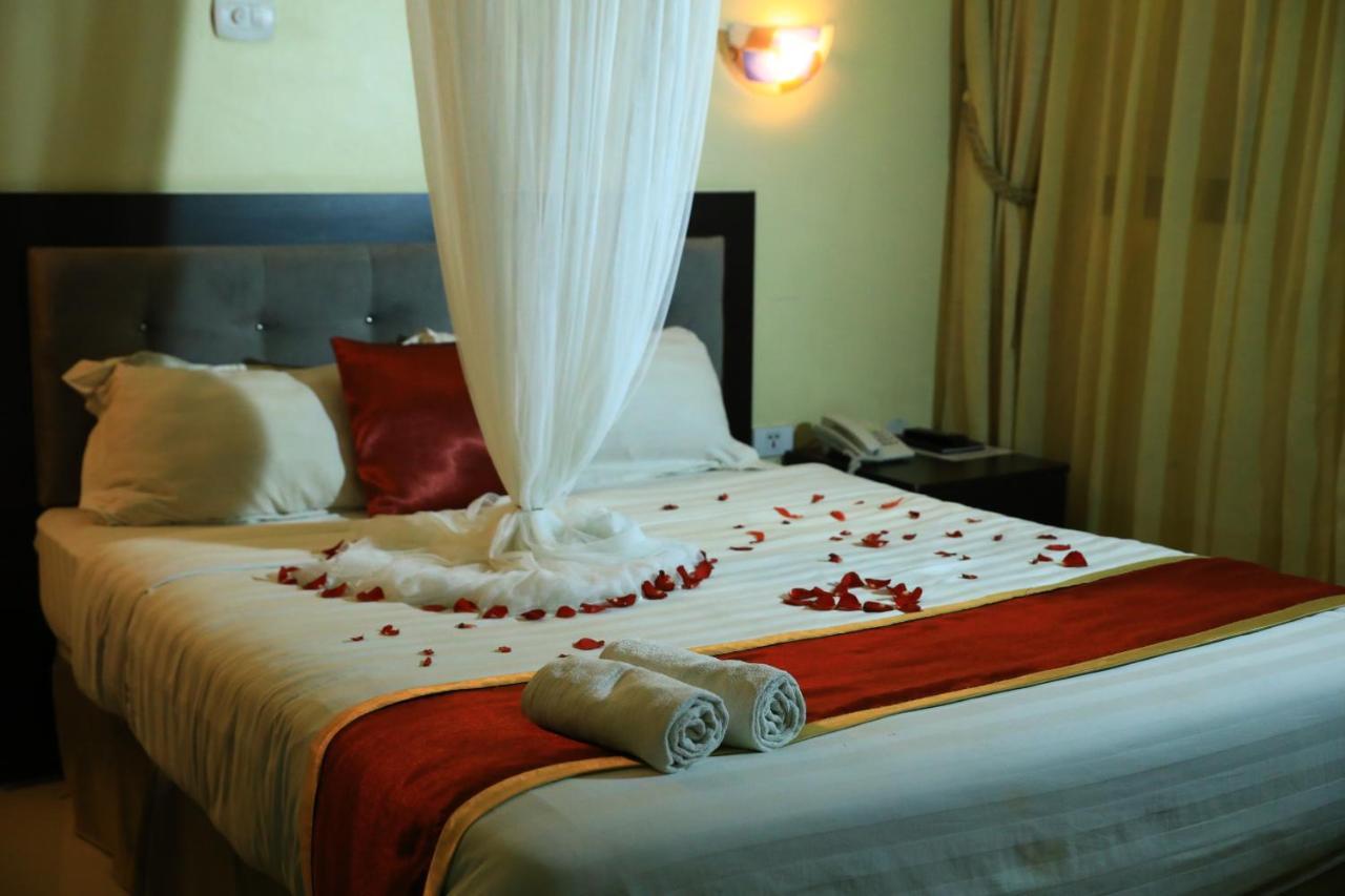 Lakemark Hotel And Tour Service Bahir Dar Exterior foto