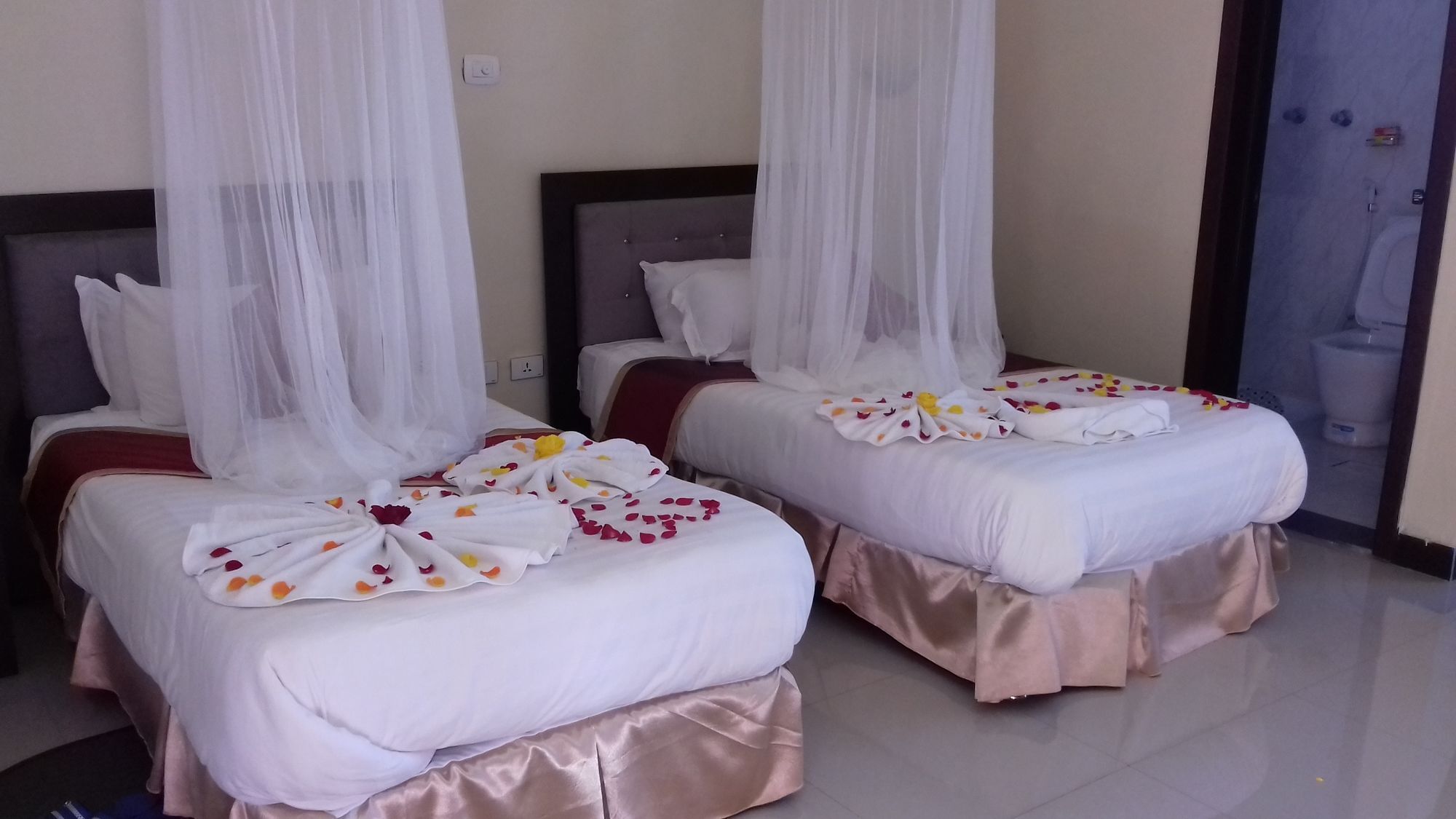 Lakemark Hotel And Tour Service Bahir Dar Exterior foto