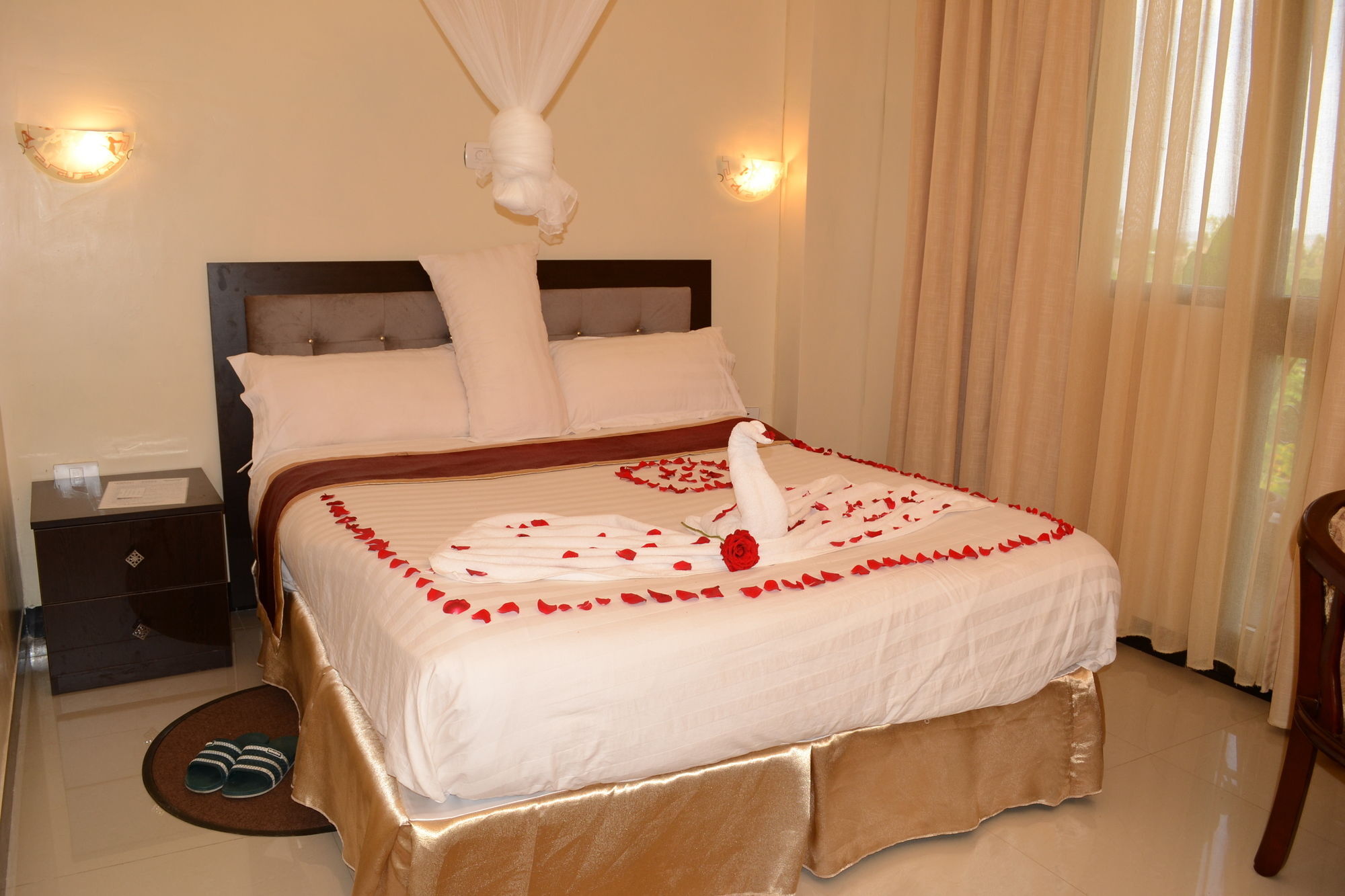 Lakemark Hotel And Tour Service Bahir Dar Exterior foto
